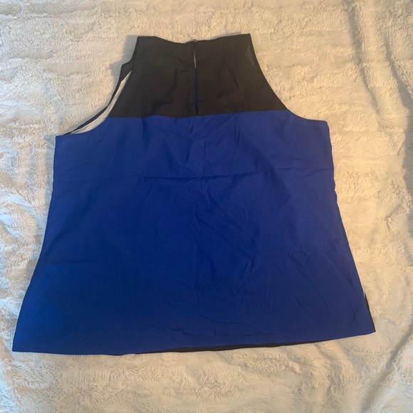 🧊 2 for 30 🧊 Flowy colour block top - Picture 3 of 5